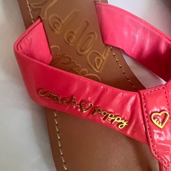Coach Poppy Michele Pink Patent Sandals Thong Flip Flops Women's Size 6 - Picture 2 of 5